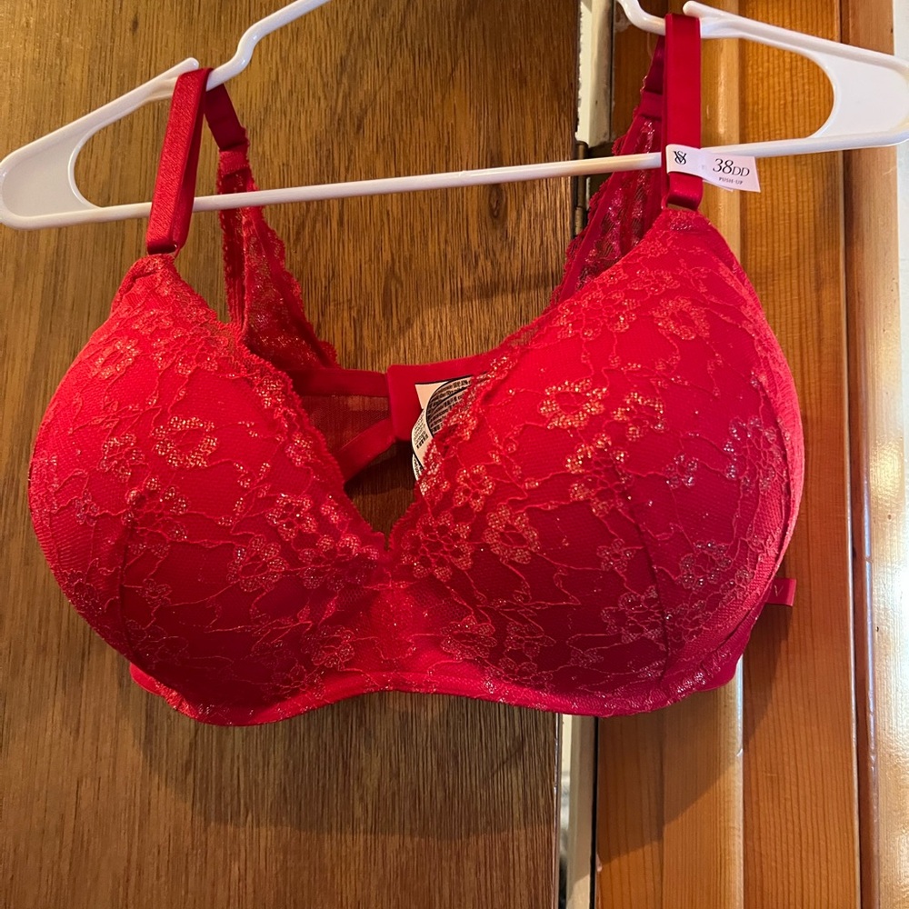 Victoria's Secret Vibrant Red Lace Push-Up Bra